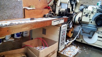 También incautaron máquinas de armado