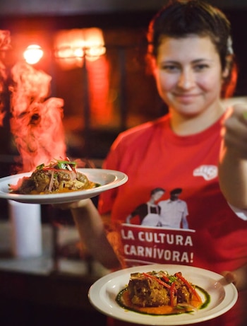 Vegetarianos y veganos abstenerse. Nerca es un banquete que busca reinvidicar la cultura carnívora (Rodrigo Ruiz Ciancia)
