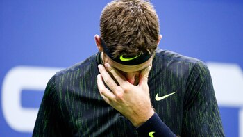 Del Potro terminó el partido ante Wawrinka llorando por el apoyo del público (AFP)