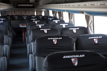 El nuevo micro que trasladará al plantel de River (@AndesmarArg)