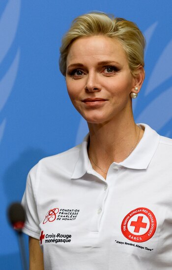 La princesa colabora con la