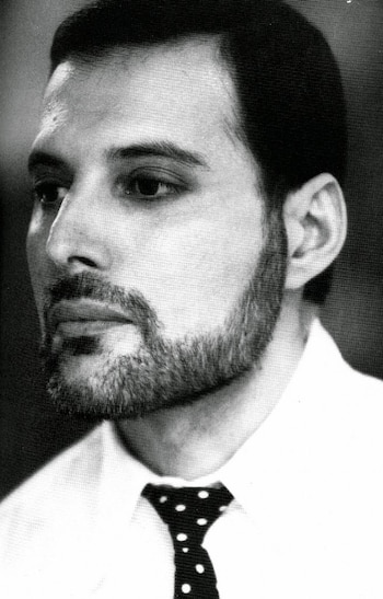 Freddie Mercury, cuando su físico empezó a evidenciar el drama de su enfermedad, en 1989