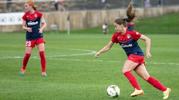 La mendocina juega en el