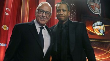 Iverson con el celebre entrenador