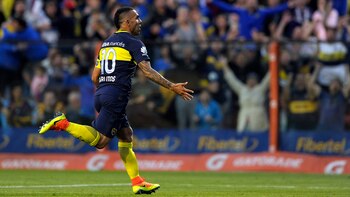 Carlos Tevez vuelve a jugar