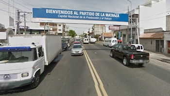 Cartel que da la bienvenida