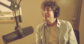 El autor tiene un podcast