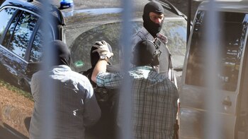 Tres hombres fueron detenidos. Constituían