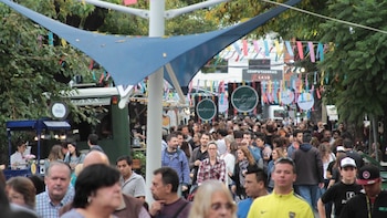 “Leer y comer” la feria