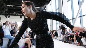 Comienza la aparatosa caída de