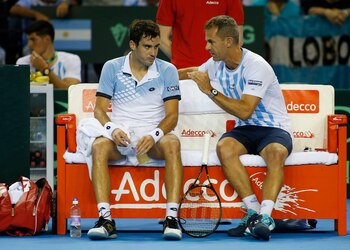 El entrenador traza la estrategia