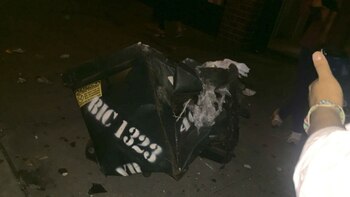 El contenedor de basura, tras