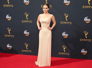 Emilia Clarke en la última