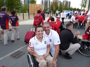 Adam Lancia y Jamie Jewells,