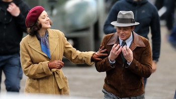 Cotillard y Pitt durante la