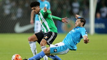 El Pirata disputa un partido