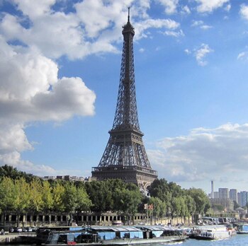 Paris, Francia. Jeppesen recomienda a