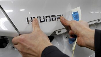 El sindicato de los obreros de Hyundai rechazó la oferta de la empresa y la propuesta de un tope máximo de salarios (Reuters)