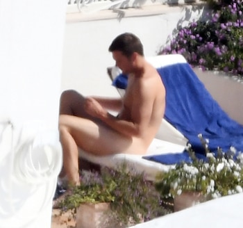 Tom Brady tomando sol en
