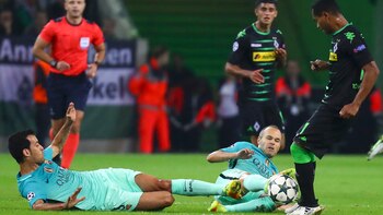 Busquets e Iniesta se tiran