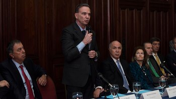 El senador Miguel Pichetto fue