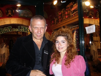 De la Canal junto al