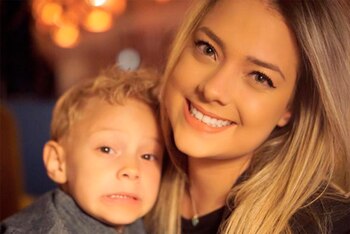 Carolina Dantas vive en Santos