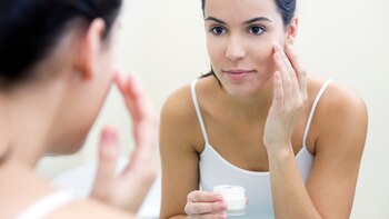 Trabajar, ojeras, bolsas, arrugas y