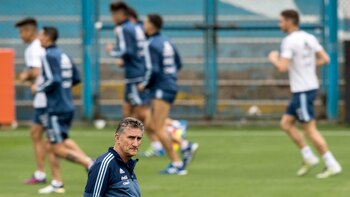 Edgardo Bauza planea variantes de