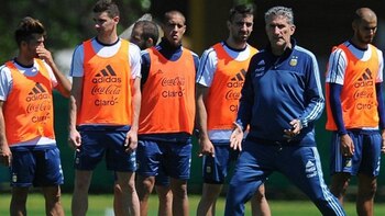 Argentina, golpeada por suspensiones y