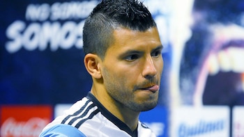 Agüero sintió una molestia en