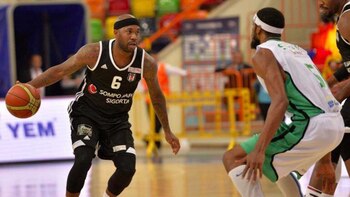 Bobby Brown jugó las últimas