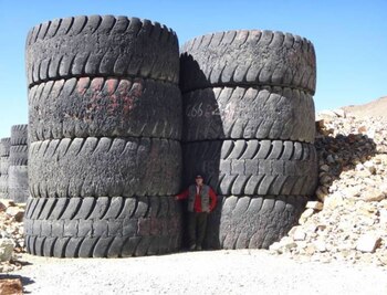 Los neumáticos mineros pesan 3,5