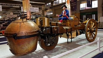 Una réplica del Fardier de