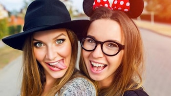 Amistad alquilada, la compañía también