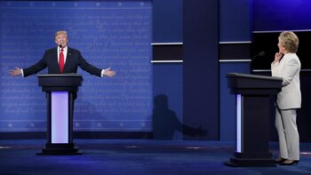 Los candidatos se cruzaron por