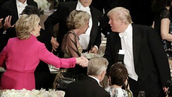 El apretón de manos que