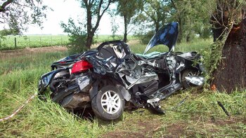 Así quedó el vehículo que manejaba Diego Buonanotte (NA)