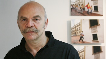 Inspirado por escritores como Deville