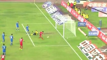 El mediocampista erró lo que