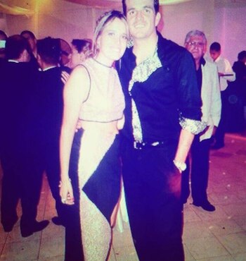 Zalazar junto a su hermana