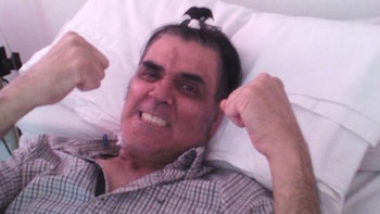 En una de sus últimas internaciones, en la sesión de quimioterapia, combatiendo el cáncer
