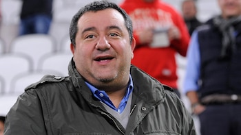 Mino Raiola tentó a Mauro Icardi para representarlo, lo que correría de la escena a Wanda Nara