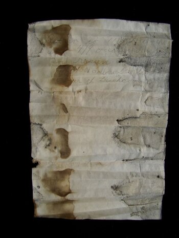 El mensaje escrito con lápiz