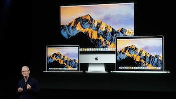 Tim Cook hizo un breve recorrido por el nuevo sistema operativo macOS Sierra que se lanzó recientemente