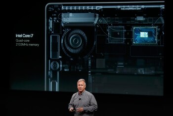La versión de 15 pulgadas de la MacBook Pro cuenta con un procesador Intel Corte i7 de cuatro núcleos.