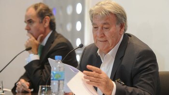 Armando Pérez brindó una conferencia