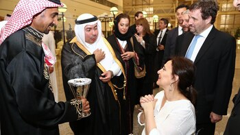 El príncipe que conduce el