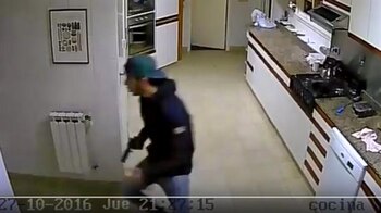Martínez Castro, tomado por las cámaras de la casa de Chwat.