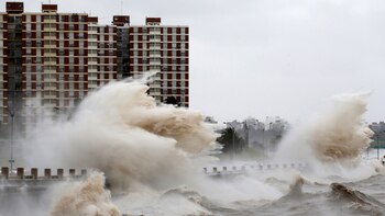 En Montevideo rige la alerta